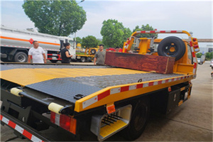 秀山附近拖车电话号码服务